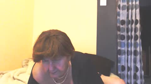 WildRedCat online show from February 11, 2:33 pm