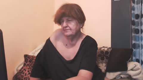 WildRedCat online show from May 12, 4:15 pm