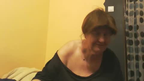 WildRedCat online show from May 15, 9:11 pm