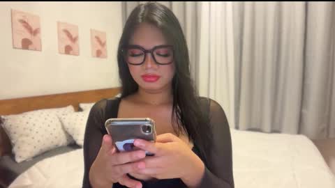 Ms Lucy online show from February 22, 6:13 am