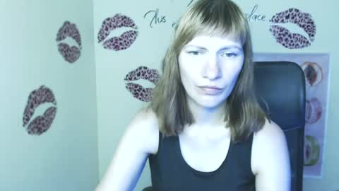 Snapshot of wildsoul8 chatting on June 27, 12:22 pm Rosalinda online show from June 27, 12:22 pm