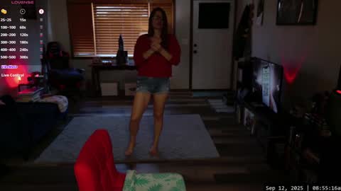 Snapshot of wildsouthernpeach chatting on September 12, 1:55 pm Ivy online show from September 12, 1:55 pm