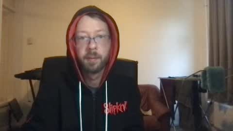 Snapshot of wildtux240722 chatting on February 18, 7:04 am wildtux240722 online show from February 18, 7:04 am