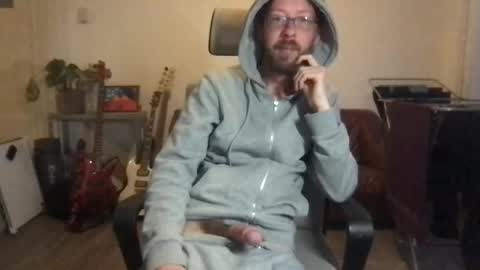 Snapshot of wildtux240722 chatting on April 29, 3:54 am wildtux240722 online show from April 29, 3:54 am
