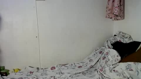 sandra online show from December 1, 11:47 pm