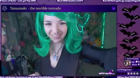 Snapshot of wildwylie chatting on October 30, 1:40 am Wylie Wanderlust online show from October 30, 1:40 am