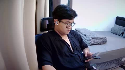 Snapshot of wildynight chatting on December 25, 5:16 am Wildy online show from December 25, 5:16 am