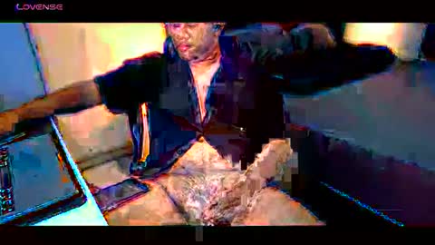 Snapshot of wildynight chatting on October 19, 6:58 am Wildy online show from October 19, 6:58 am