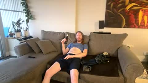 Snapshot of will_sx chatting on June 17, 10:17 am will_sx online show from June 17, 10:17 am