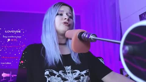 Snapshot of will_vand0m chatting on February 19, 7:27 pm Your virtual girlfriend online show from February 19, 7:27 pm