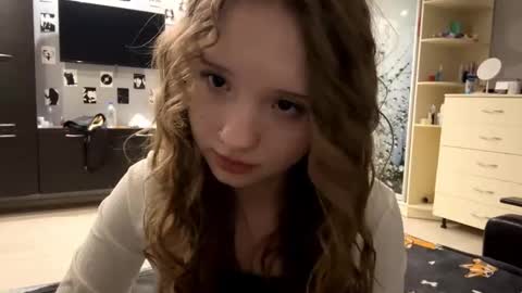 Olivia online show from December 20, 7:10 pm
