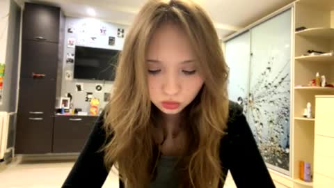 Olivia online show from March 5, 3:08 pm