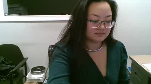 willful_brat online show from December 16, 2:55 pm