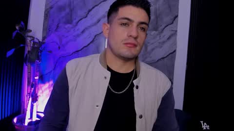 Snapshot of william_steel_ chatting on November 4, 3:38 am William Steel online show from November 4, 3:38 am