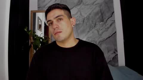 Snapshot of william_steel_ chatting on November 18, 2:43 pm William Steel online show from November 18, 2:43 pm