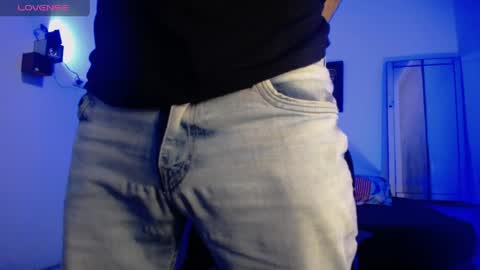Snapshot of william_steel_ chatting on May 30, 11:40 am William Steel online show from May 30, 11:40 am