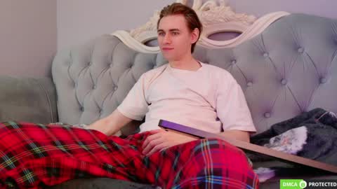 William online show from April 8, 3:39 am
