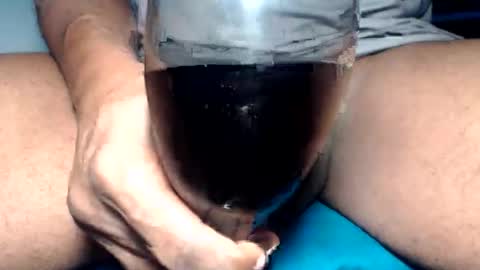 Snapshot of willianel chatting on June 1, 5:53 am willianel online show from June 1, 5:53 am