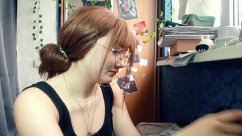 Snapshot of willodeanheitner chatting on March 5, 11:28 am Phoebe online show from March 5, 11:28 am