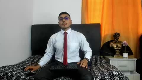 Snapshot of willsandler1 chatting on March 10, 5:29 pm Will Sandler online show from March 10, 5:29 pm