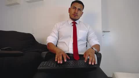 Snapshot of willsandler1 chatting on June 23, 7:12 pm Will Sandler online show from June 23, 7:12 pm