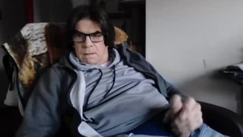 Snapshot of willtie26 chatting on February 17, 9:30 pm willtie26 online show from February 17, 9:30 pm