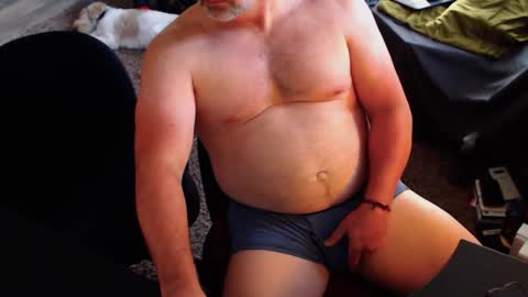 Snapshot of willwill2222 chatting on November 6, 9:26 pm John online show from November 6, 9:26 pm