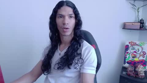 Snapshot of willy_veins chatting on June 12, 9:46 pm willy_veins online show from June 12, 9:46 pm