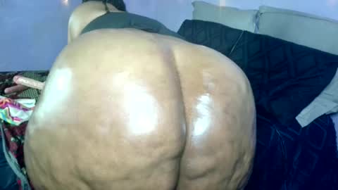 wilmaassylum online show from June 18, 1:06 am
