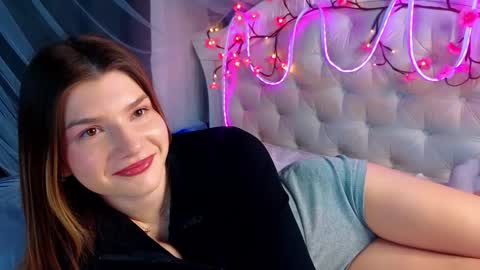 Vicki3 online show from March 9, 7:01 am