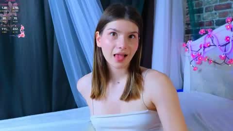 Vicki3 online show from April 29, 7:01 am