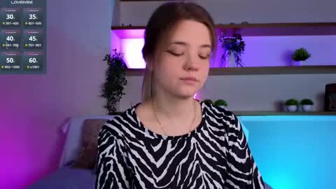 Mary online show from June 7, 3:27 pm