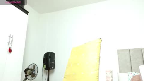 Only wilsonsiara01 online show from March 7, 5:37 am