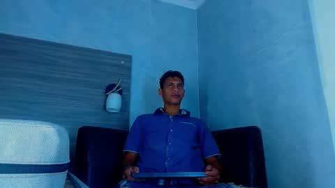 Wiltom online show from November 18, 3:34 am