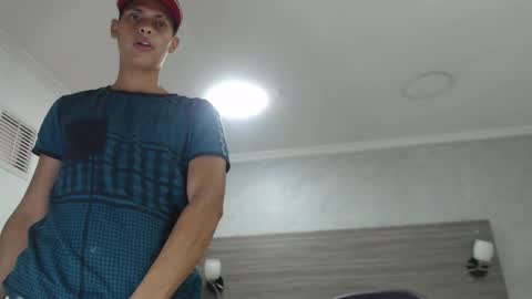 Wiltom online show from December 14, 8:46 pm