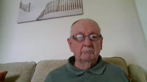 Snapshot of windy19391a chatting on April 4, 1:41 pm windy19391a online show from April 4, 1:41 pm