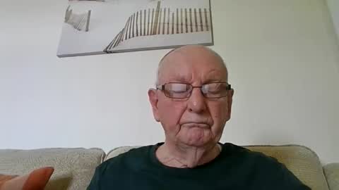 Snapshot of windy19391a chatting on April 23, 11:09 am windy19391a online show from April 23, 11:09 am