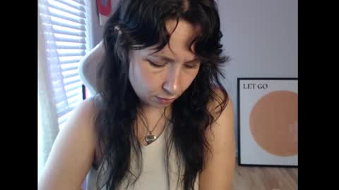 Eevie online show from September 25, 11:52 pm