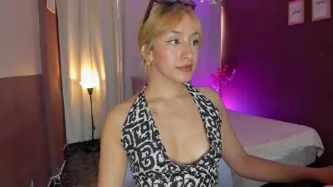 Snapshot of wini_fer chatting on May 28, 2:36 pm Wini Fer online show from May 28, 2:36 pm