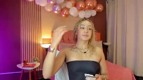 Snapshot of wini_fer chatting on July 16, 12:33 pm Wini Fer online show from July 16, 12:33 pm