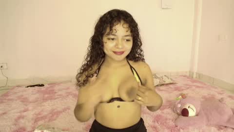  Winnifer Gonzalez  online show from June 10, 2:12 am