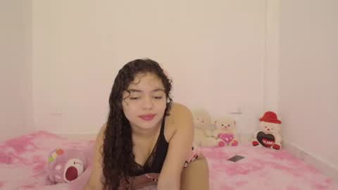 Snapshot of winnifer_gonzalez chatting on July 2, 3:23 am Winnifer Gonzalez online show from July 2, 3:23 am