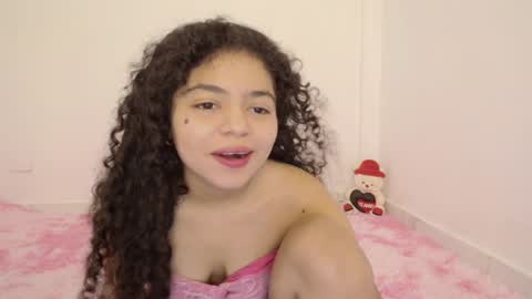 Snapshot of winnifer_gonzalez chatting on July 6, 3:03 pm Winnifer Gonzalez online show from July 6, 3:03 pm