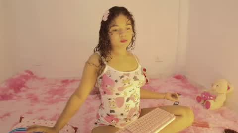 Snapshot of winnifer_gonzalez chatting on July 30, 3:38 am Winnifer Gonzalez online show from July 30, 3:38 am