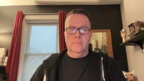 Snapshot of wintyr chatting on December 16, 9:09 pm wintyr online show from December 16, 9:09 pm