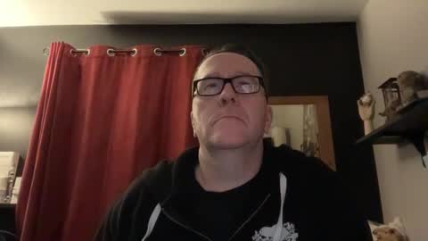 Snapshot of wintyr chatting on December 17, 12:12 am wintyr online show from December 17, 12:12 am