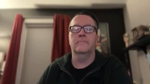 Snapshot of wintyr chatting on January 9, 2:43 am wintyr online show from January 9, 2:43 am