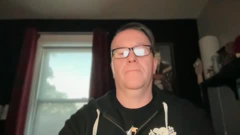 Snapshot of wintyr chatting on October 15, 10:21 pm wintyr online show from October 15, 10:21 pm