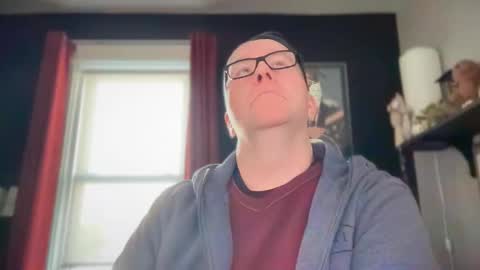 Snapshot of wintyr chatting on December 5, 4:36 pm wintyr online show from December 5, 4:36 pm