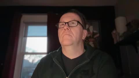 Snapshot of wintyr chatting on December 17, 9:54 pm wintyr online show from December 17, 9:54 pm